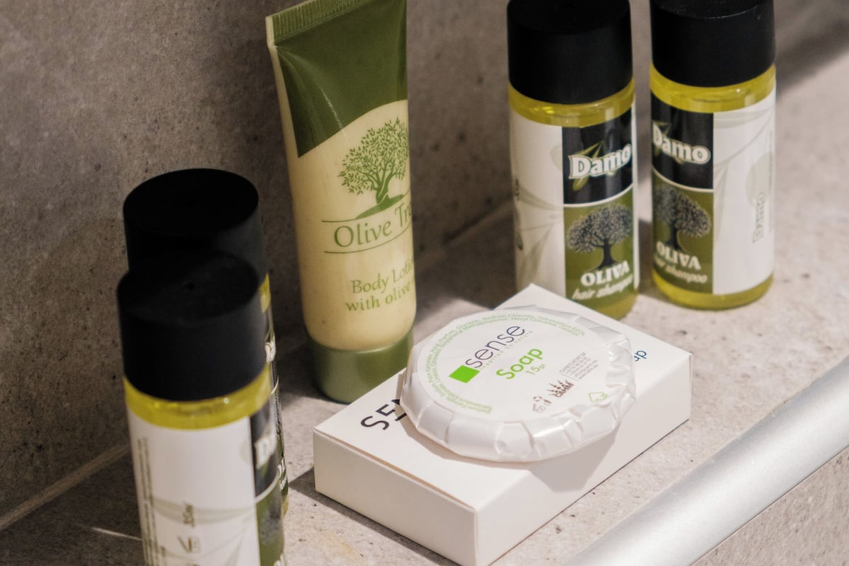 classic double or twin room, 1 bedroom, lanai, city view | bathroom | shower, rainfall showerhead, free toiletries, hair dryer