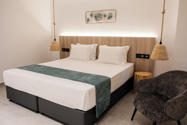 In-room safe, laptop workspace, blackout curtains, soundproofing - Abacus Suites (Ayia Napa)