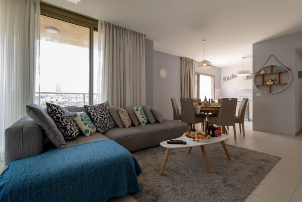 Enjoy Views of Jerusalem from Chic Flat