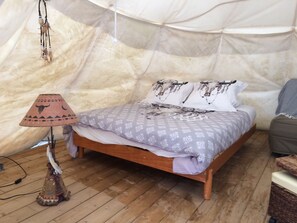 Tent | Individueel gedecoreerd, individueel gemeubileerd