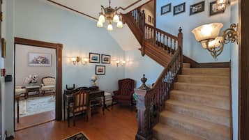 1 bedroom, individually decorated, individually furnished, free WiFi