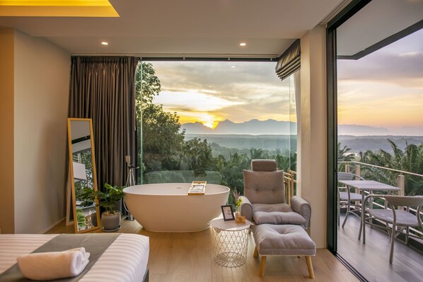 Deluxe Room, Sea View | Minibar, in-room safe, individually decorated, individually furnished - Ao Luek Panoramic Pool Villa (Ao Luek)