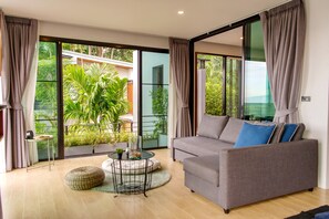 Deluxe Villa | Minibar, in-room safe, individually decorated, individually furnished - Ao Luek Panoramic Pool Villa (Ao Luek)