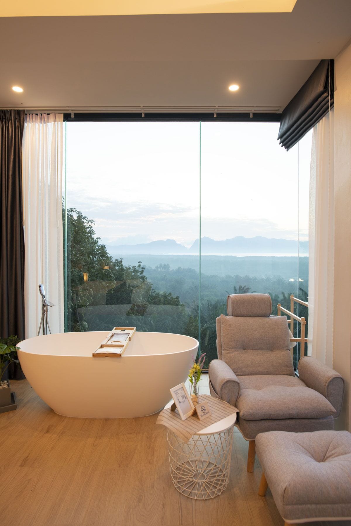 华丽客房, 海景 | 迷你吧、客房内保险箱、特色装修、特色家居