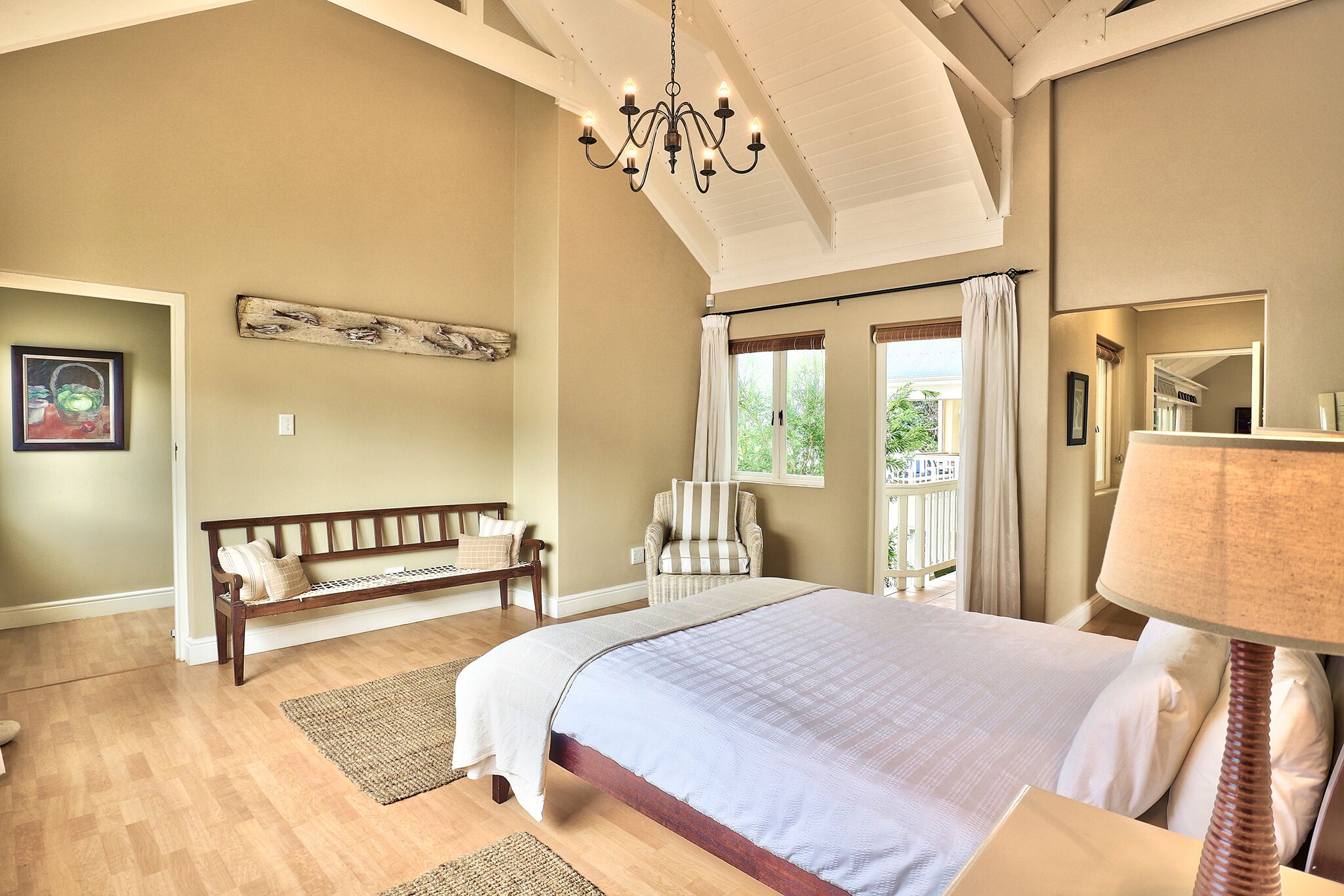 Rumah Eksklusif, 5 kamar tidur, pemandangan kebun | 5 kamar tidur dan didekorasi berbeda-beda