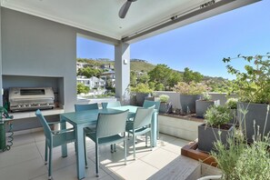 Terrace/patio - Maudville (Cape Town)