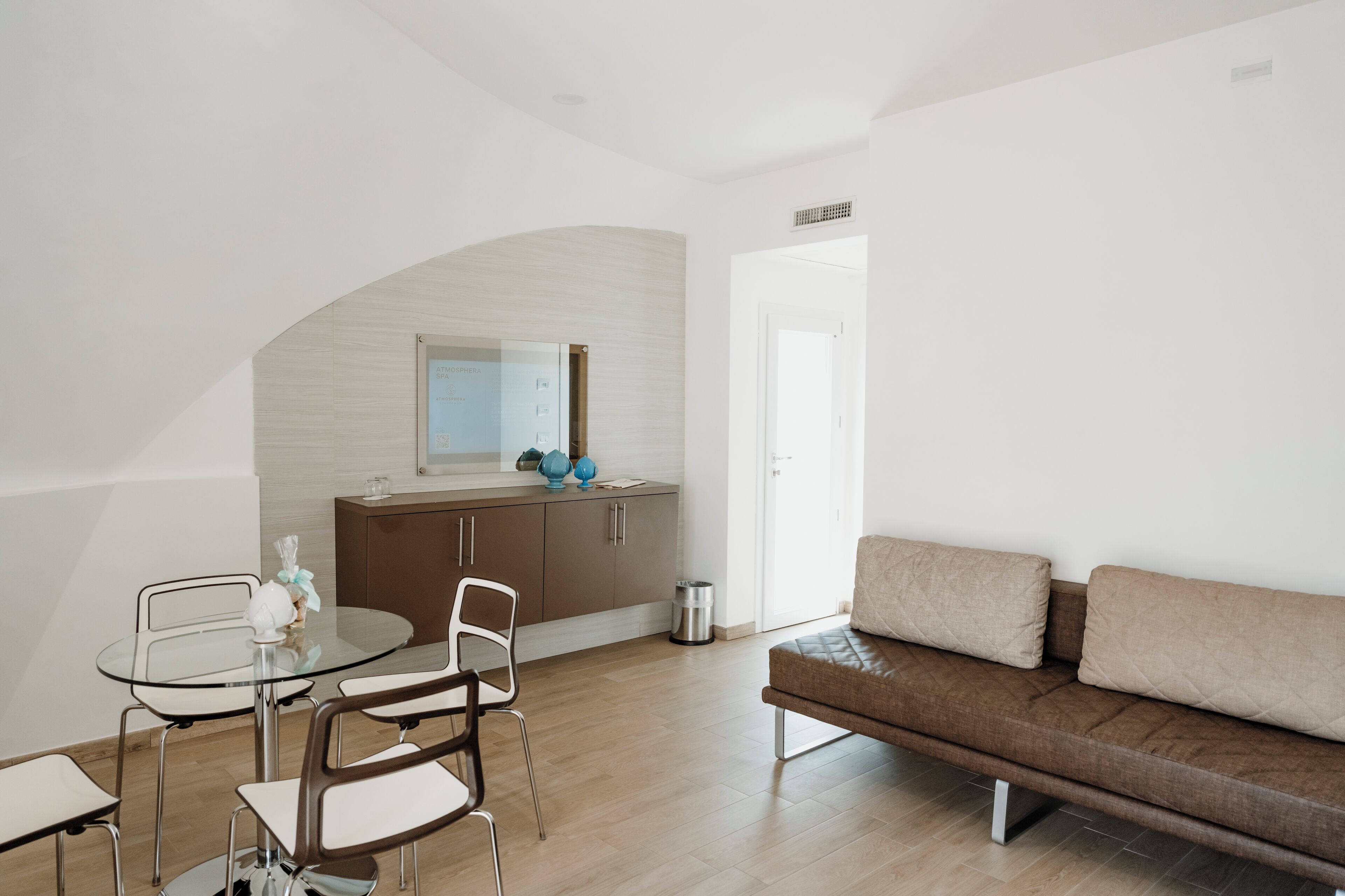 Suite | Premium bedding, minibar, in-room safe, desk