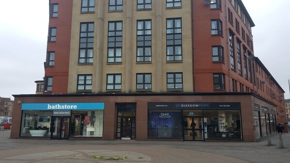 Facciata della struttura