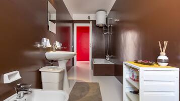 Appartamento, 5 camere da letto | Bagno | Doccia, asciugacapelli, bidet