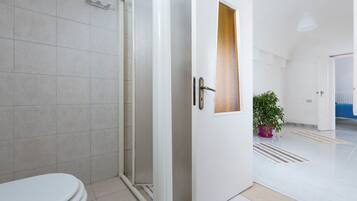 Appartamento Comfort, 1 camera da letto | Bagno | Doccia, asciugacapelli, bidet