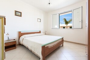 Standard Duplex, 2 Bedrooms, Terrace | 2 bedrooms, iron/ironing board, bed sheets - Casetta del Glicine (Melendugno)