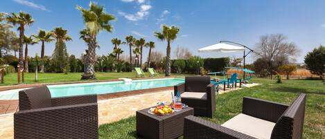 Piscina stagionale all'aperto