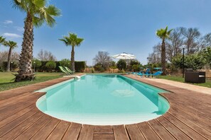 Seasonal outdoor pool - Dependance di Villa Dea (Matino)