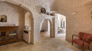 Deluxe Villa, 4 Bedrooms | 5 bedrooms, free WiFi