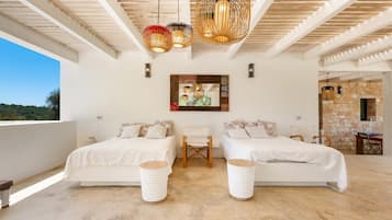Vila superluxo | 8 quartos, cofres nos quartos, ferros/tábuas de passar roupa