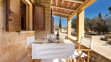 Classic-Apartment, 2 Schlafzimmer | Terrasse/Patio