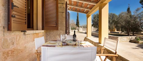 Appartement classique, 2 chambres | Terrasse/patio