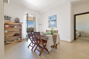 Villa, 2 Bedrooms | In-room dining - Perla di Ostuni (Ostuni)