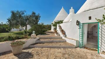 Mặt tiền nơi lưu trú