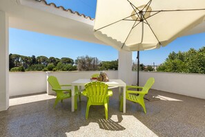 Villa estándar, 4 habitaciones | Terraza o patio