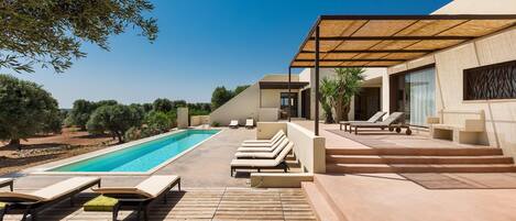 Sundeck