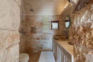 Villa, Multiple Bedrooms | Bathroom