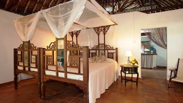 1 bedroom, in-room safe, desk, bed sheets