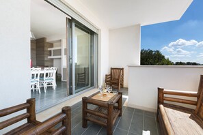 Comfort Apartment, 2 Bedrooms | Terrace/patio