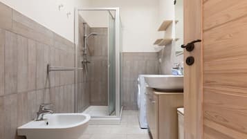 House, 2 Bedrooms, Terrace, Sea View | Bathroom | Shower, hair dryer, bidet