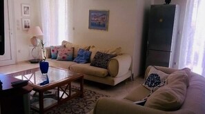 Ferienhaus, 3 Schlafzimmer | Wohnzimmer | Fernseher