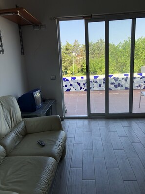 Iron/ironing board, free cribs/infant beds, free WiFi