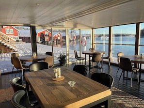 Spécialités Cuisine locale et internationale