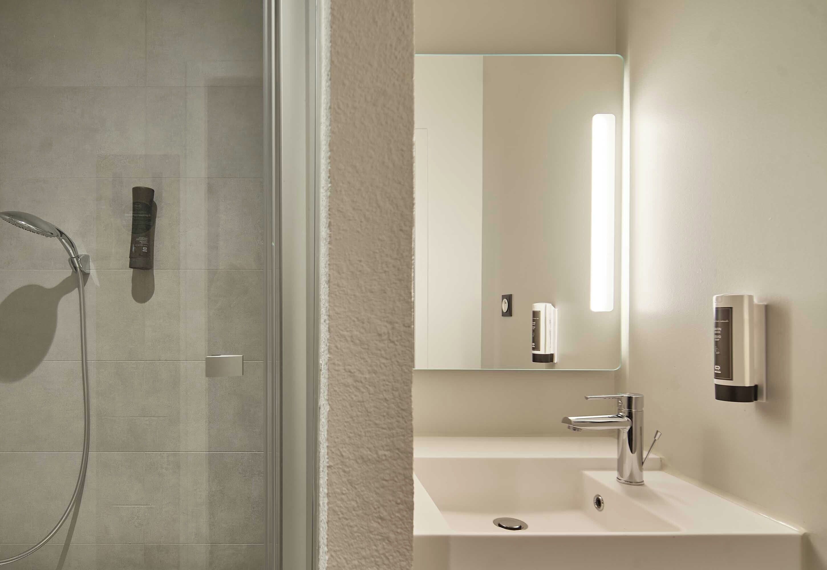 Shower, towels, soap, shampoo