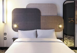 Standard Double Room, Non Smoking | 1 bedroom, desk, free WiFi, bed sheets