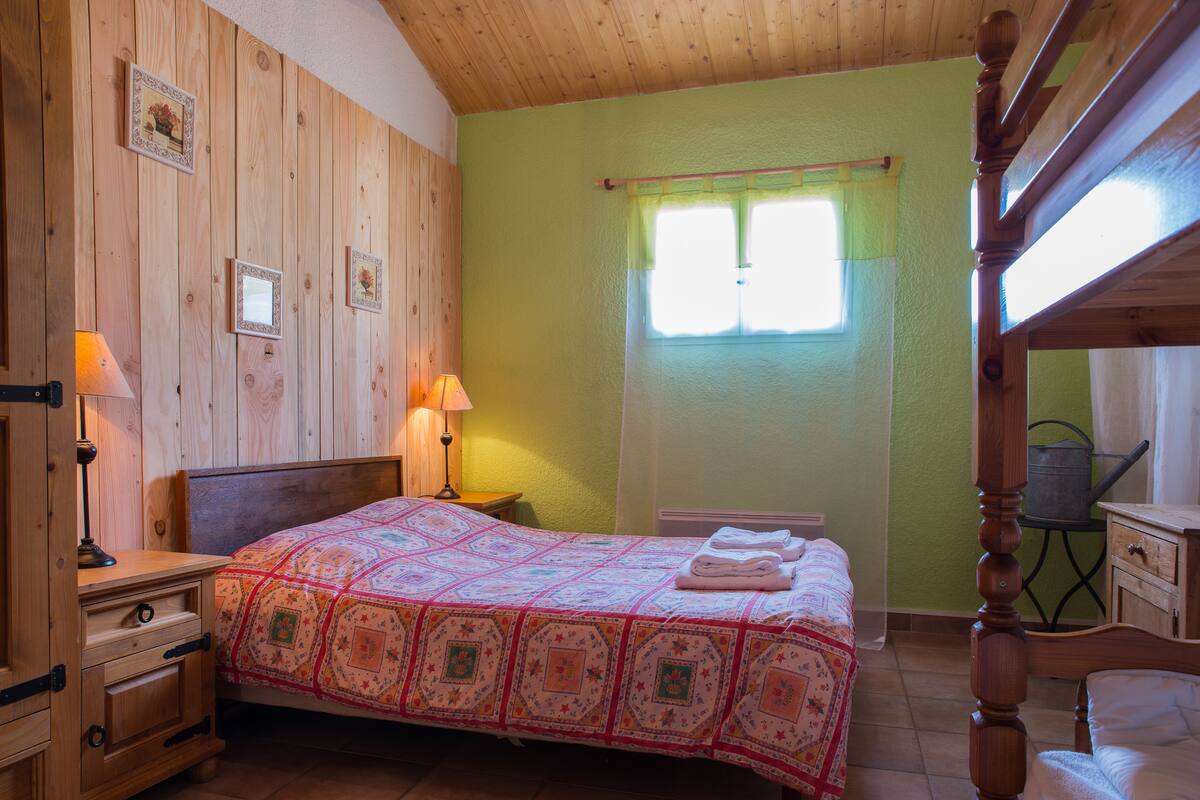 Room Flora