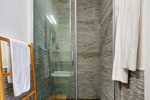 Camera doppia, terrazzo | Doccia