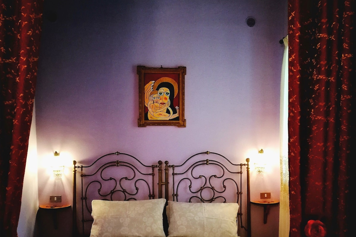 1 camera, biancheria da letto di alta qualità, copriletto in piuma