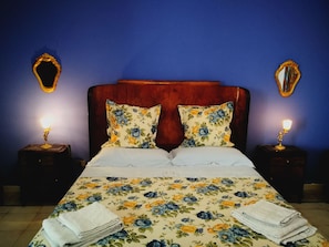 Premium bedding, down duvets, individually decorated - B&B La Baronessa (Riposto)