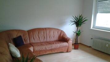 Apartment, 3 Bedrooms | Living area