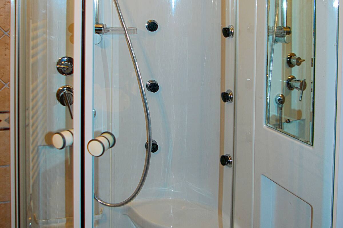 superior double or twin room, sauna, river view | bathroom | free toiletries, hair dryer, slippers, bidet