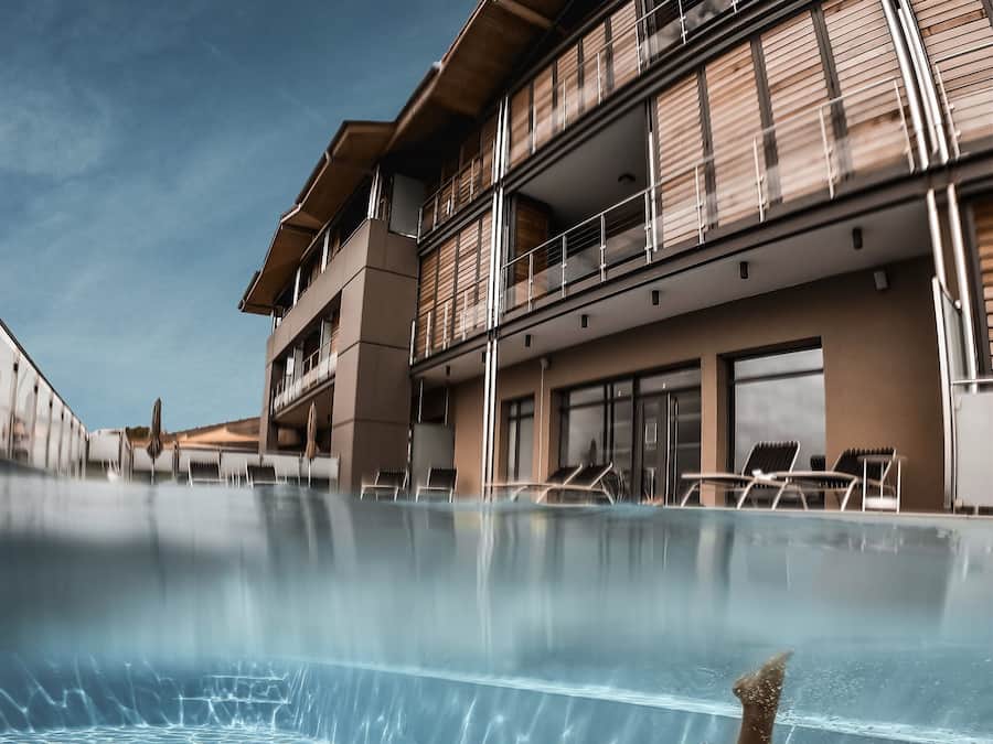 Turkish bath, body treatments, body scrubs, facials, massages