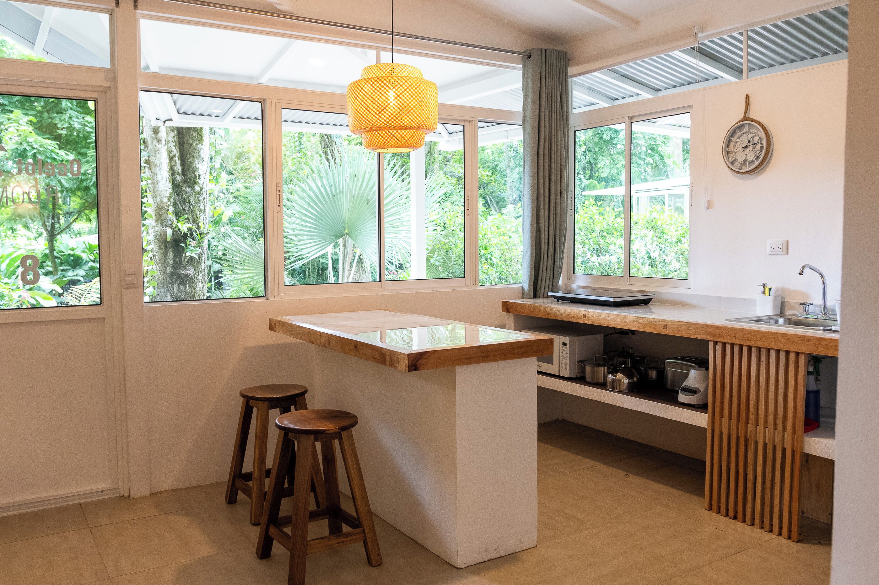 Family Bungalow | Private kitchen | Microwave, coffee/tea maker