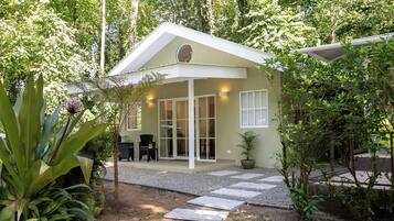 Deluxe Studio Suite | Premium bedding, memory foam beds, individually decorated