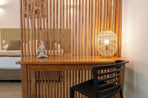 Deluxe Studio Suite | Living area - Jaguar Inn Bungalows (Cahuita)