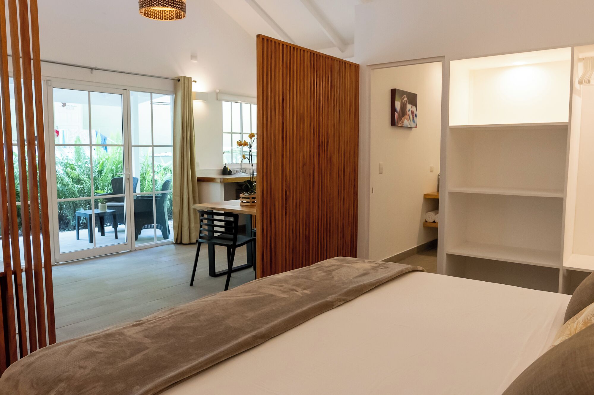 Deluxe Studio Suite