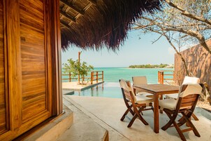 Bangalô, piscina particular (Sea Level - isleta) | Roupas de cama premium, frigobar, cofres nos quartos, escrivaninha