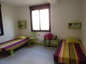Triple Room - Velo Gite Valence - Hostel (Valence)