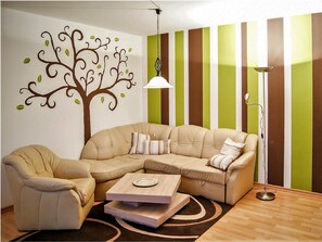 Apartment | Living area | LCD TV - Ferienwohnung Barneby (Dresden)