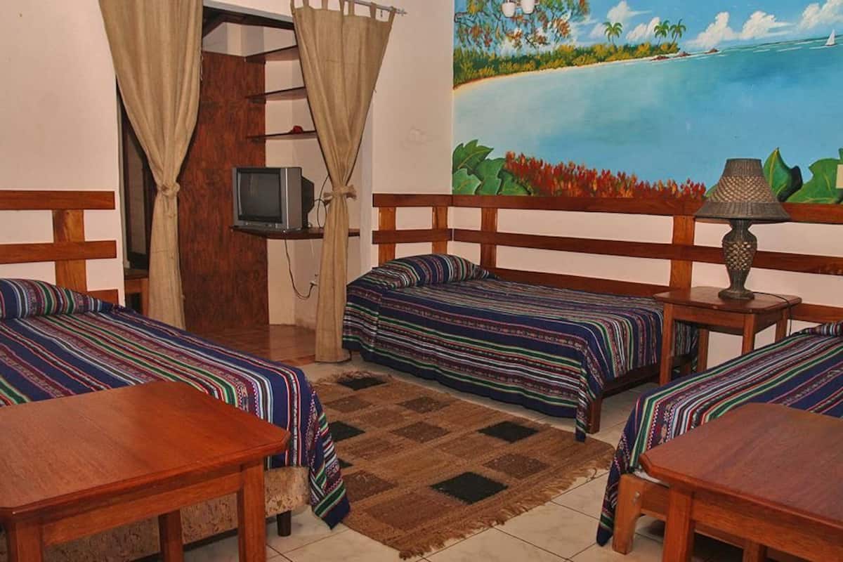 In-room safe, free WiFi