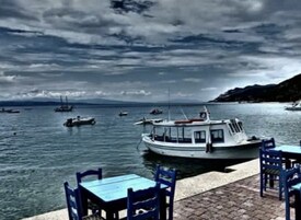 Ubicación cercana a la playa y bar en la playa